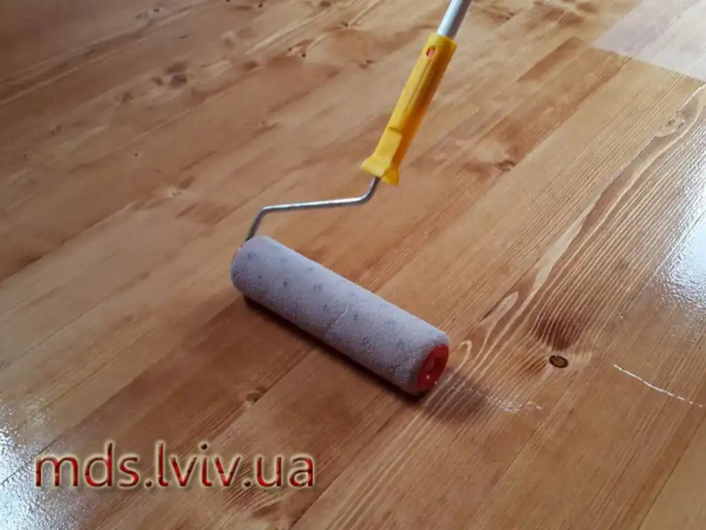 Паркетна олія чи лак: як вибрати найкращий варіант і на що звернути увагу