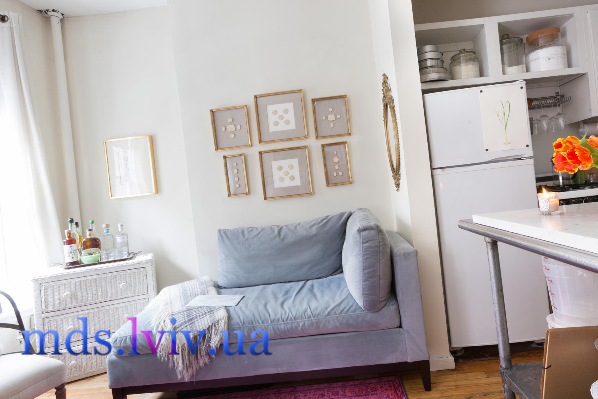 Повісити картину на стіну Львів