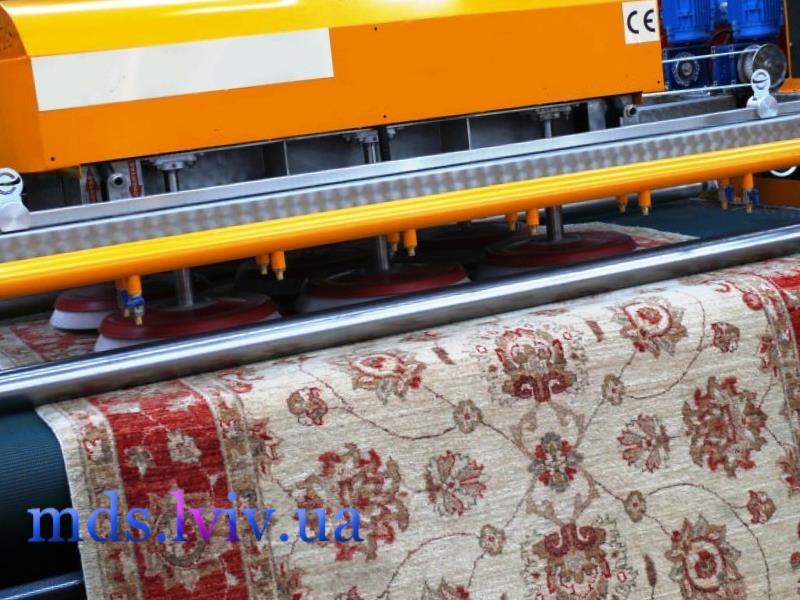 Прання килимів Львів