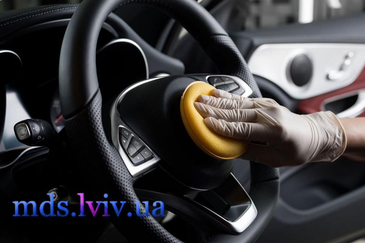 Хімчистка салону авто Львів