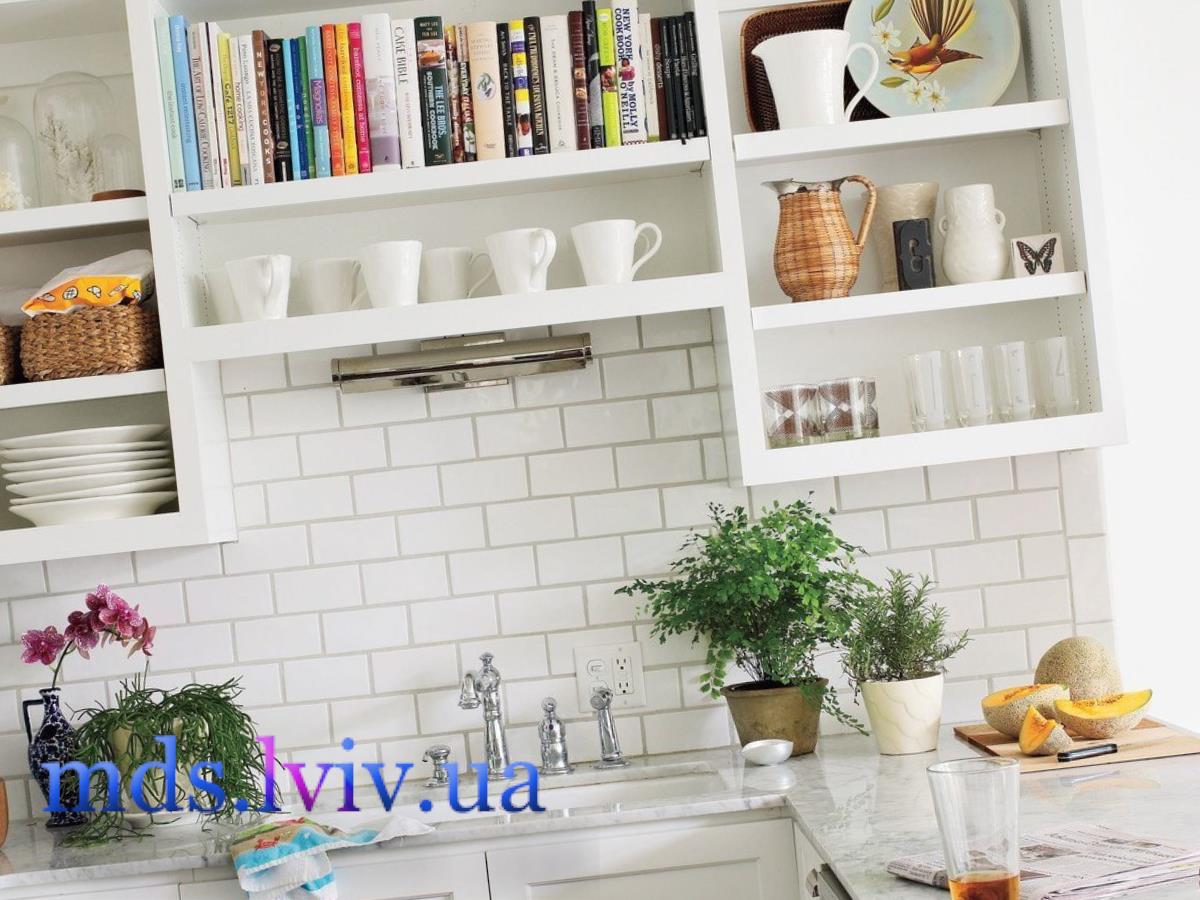 Монтаж поличок Львів