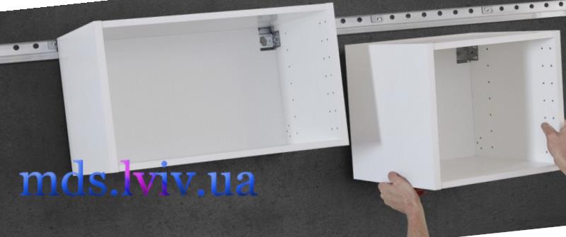 Монтаж поличок Львів