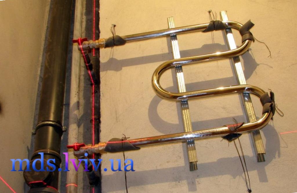 Підключення електричної рушникосушки у ванній кімнаті