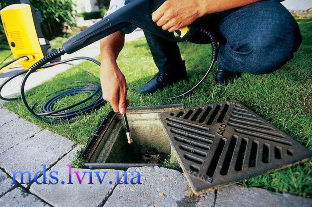 обладнання для професійної чистки труб