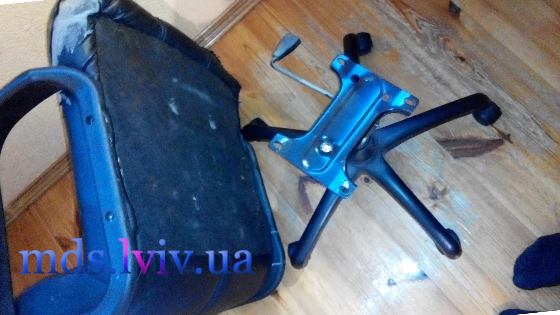 Ремонт крісел Львів