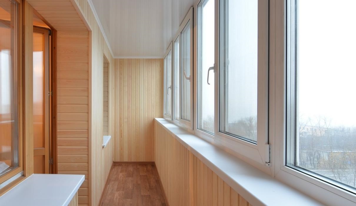 Засклення та оздоблення вікон ПВХ