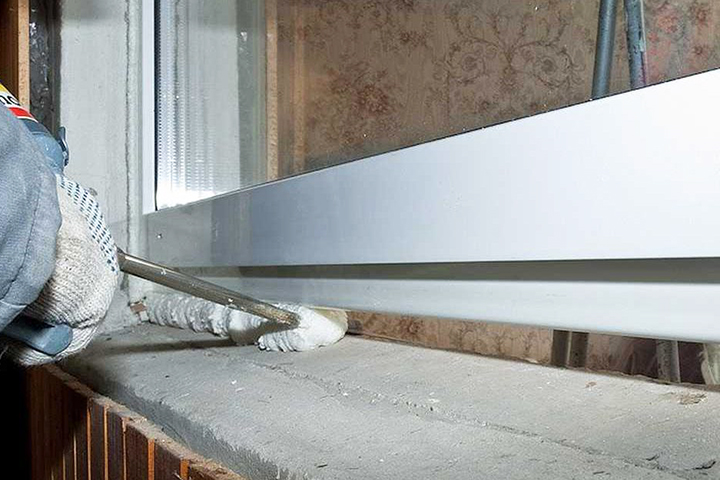 Монтаж вікна: монтажний шов, утеплення шва та встановлення відливів