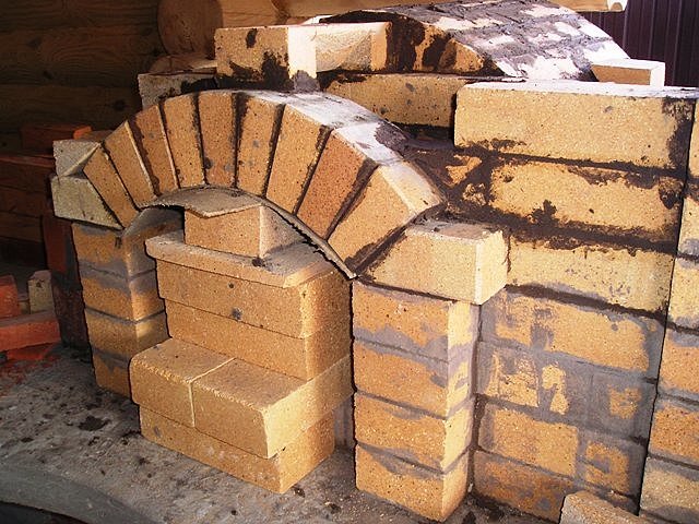 Кладка печі взимку: принципи та рекомендації фахівців