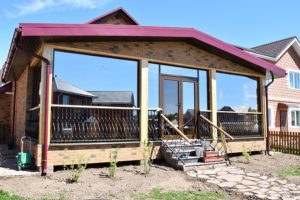 Засклення веранди та тераси