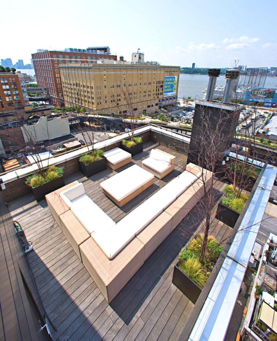 Відкриті тераси на даху: місце для літнього відпочинку