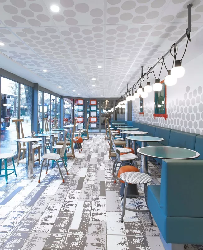 Паола Навон переробляє Макдональдс: унікальний дизайнерський погляд на брендинг