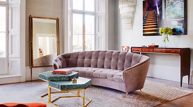 Рожевий та зелений в інтер’єрі вітальні: 33 стильні рішення для натхнення