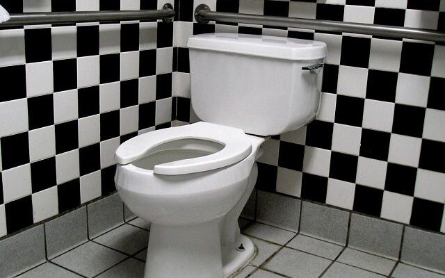 Ремонт туалету своїми руками – від початку до кінця!