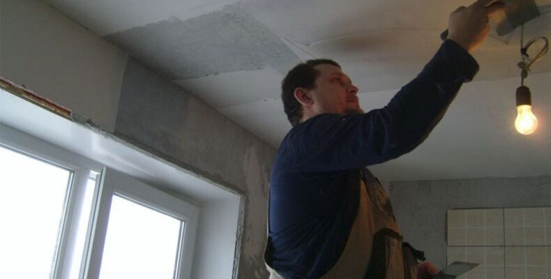 Штукатурка стелі своїми руками - покрокова інструкція!