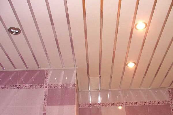 Пластикова стеля своїми руками – монтаж, інструкція!