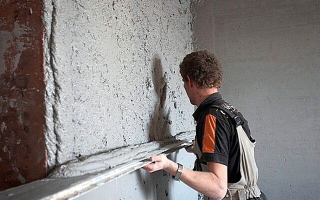 Вирівнювання стін по маяках своїми руками - нескладні та точні способи