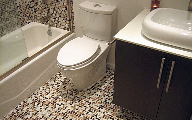 Мозаїка на підлогу у ванній - яка буває, на що і як укладається плитка мозайка