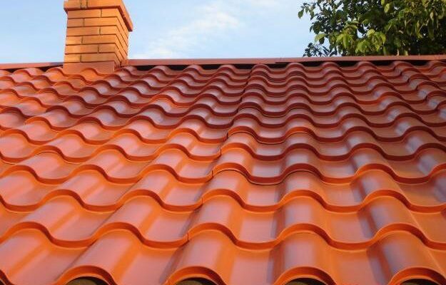 Монтаж металочерепиці своїми руками – покрокова інструкція!