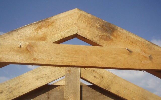 Зрощування крокв у районі ковзана - основні технологічні прийоми